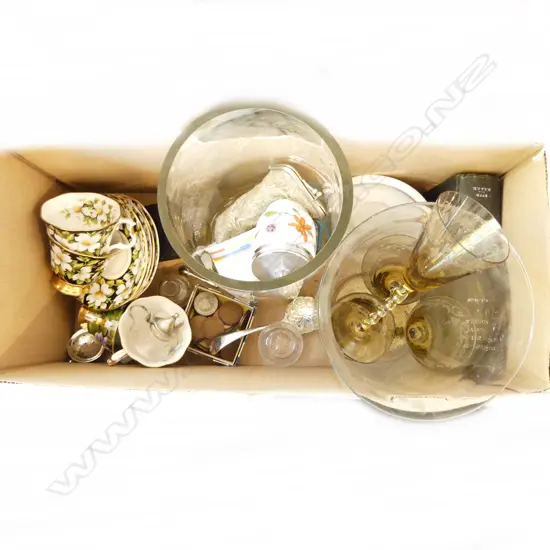 ASST. CHINA, 2 HURRICANE LAMPS ETC