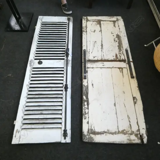 2 VINTAGE WHITE PAINTED SHUTTERS 1660x500mm