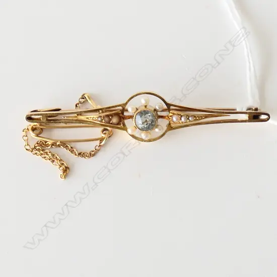 ELEGANT EDWARDIAN 15ct GOLD & SEED PEARL & BLUE STONE BAR BROOCH 4gms 