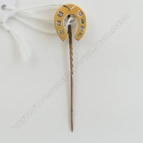 c1900 15 - 18CT GOLD & DIAMOND HORSESHOE PIN 4.55gms