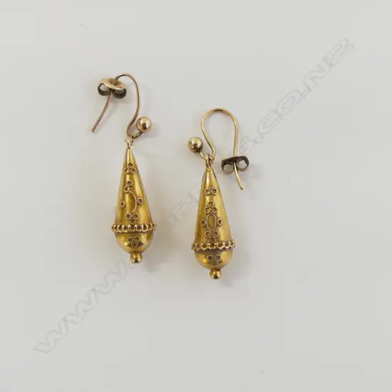 PAIR OF VICTORIAN 9CT GOLD ETRUSCAN STYLE EARRINGS 1.70gms