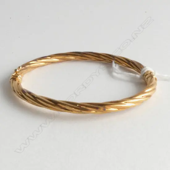 9ct GOLD HINGED BANGLE spiral twist 6.11gms