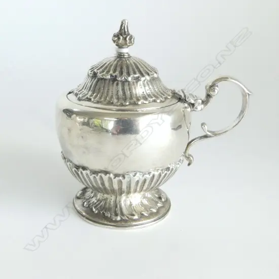 WMIV SILVER MUSTARD POT lidded 176gms. London 1824