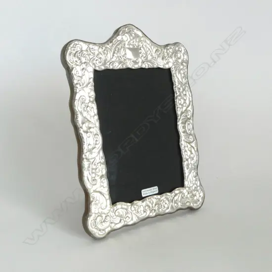 STG SILVER FRAME, LONDON 2024, 195x145mm