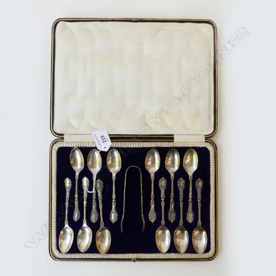 6 STG SILVER TEASPOONS + TONGS, 208grms, CASED
