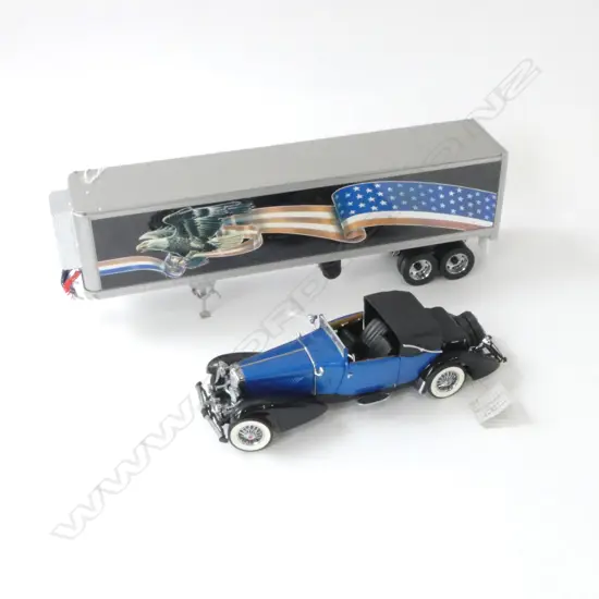 FRANKLIN MINT MODEL 1933 DUESENBERG L240MM & TRUCK TRAILER L400MM