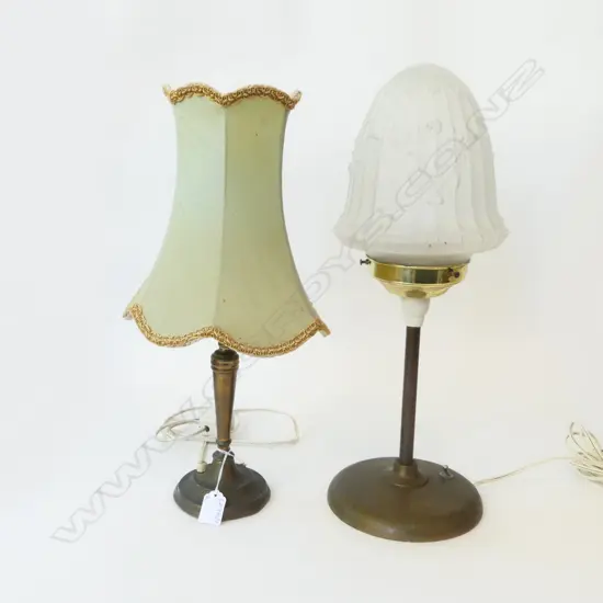 2 VINTAGE BRASS TABLE LAMPS H.480mm