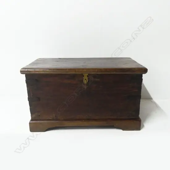 SMALL ANTIQUE INDO CHEST w. FITTED INTERIOR 640x410x370mm