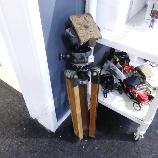 VINTAGE WOOD & CAST ALUMINIUM TRIPOD STAND H670MM