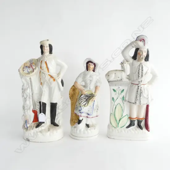 3 STAFFORDSHIRE FLATBACK FIGURES Incl. FORTUNE FALCONER H.220mm (1 w. faults)