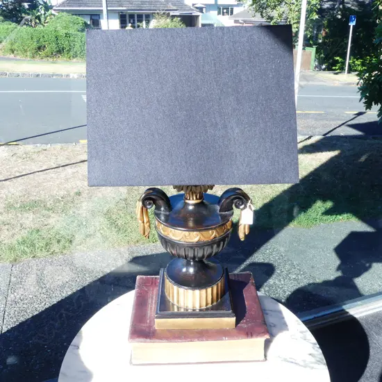 MODERN TABLE LAMP w. URN BASE H.660mm