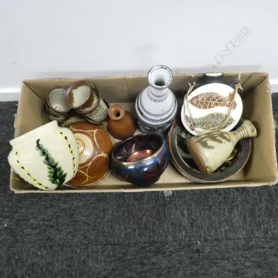 COLLECTION OF NZ STUDIO POTTERY 15PCS BOWLS VASES BEAKERS ETC
