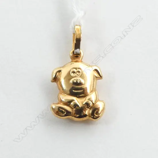 9ct gold comical pig charm / pendant 0.73gm