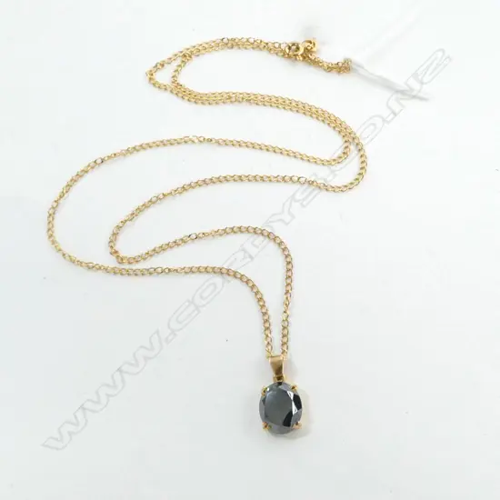 10CT HEMATITE SET PENDANT ON 14CT CHAIN
