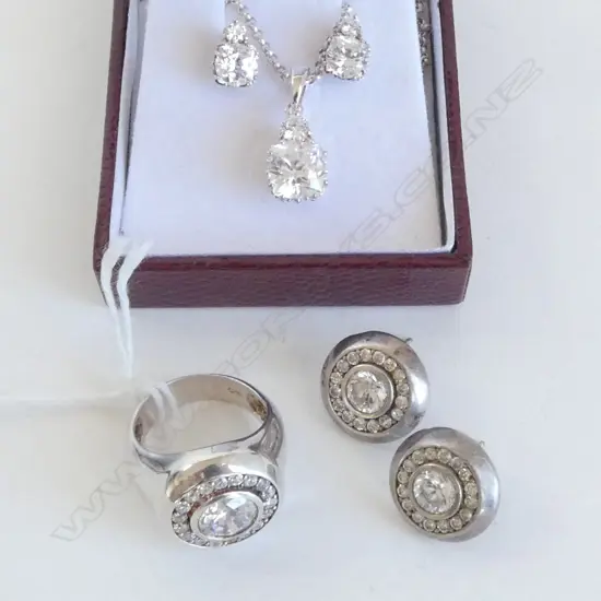 2 STG JEWELLERY SETS; NECKLACE & PR EARRINGS, RING & PR EARRINGS