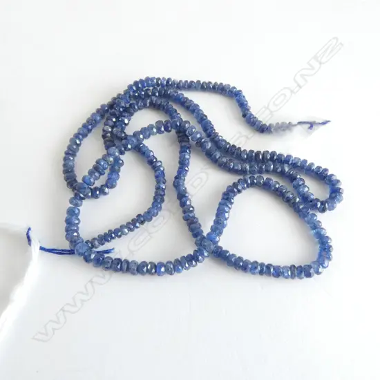 STRING SAPPHIRES needs clasp, 47cm