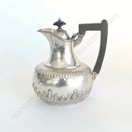 VICTORIAN STG SILVER WATER JUG, LONDON 1886, 417gms