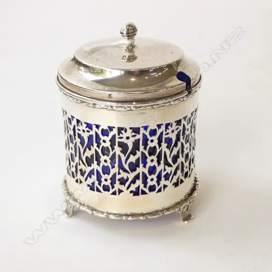 STG SILVER LIDDED CONTAINER 114grms BLUE GLASS LINER H.105mm