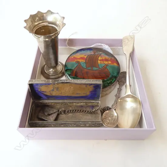 5 PCES SILVER; BOX w. ENAMEL LID AF 95mm dia, VASE, 2 SPOONS, LETTER PENDANT (PLATED CHAIN) + EP BOX W.105mm
