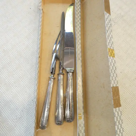 STG SILVER HANDLED 3 PCE. CARVING SET (stainless blade)