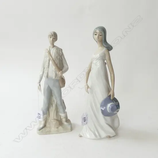 PR NAO CHINA FIGURES BOY & GIRL  H300MM