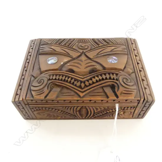 MAORI MASK CARVED VINTAGE TRINKET BOX paua inset eyes. W.150mm