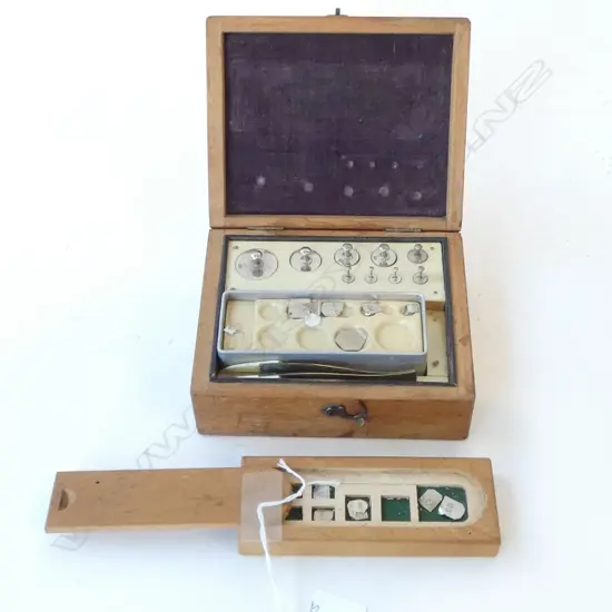 BOXED PART SCALE SET; IVORINE 'BONE' FITTING FOR SCALES W.130mm & OTHER BOXED