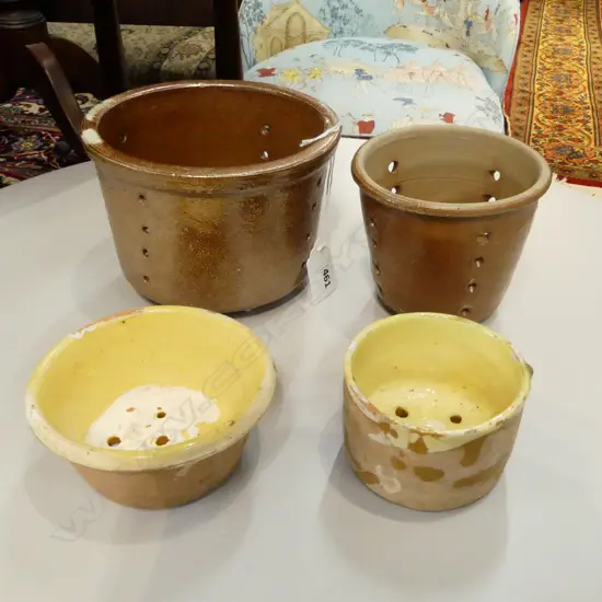4 VINTAGE CERAMIC CHEESE MOULDS H.105mm