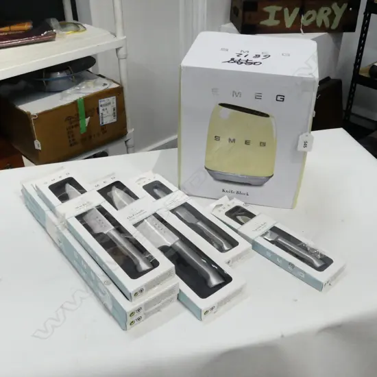 SMEG KNIFE BLOCK + 6 KNIVES, ALL BOXED
