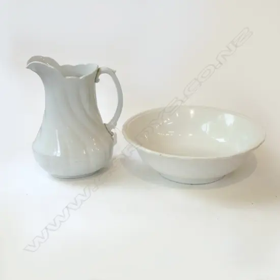 MELLOR TAYLOR SHELL DECORATION JUG & BASIN H.320mm