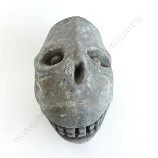 OLD TRIBAL CARVED WOOD SKULL HEAD. L.200mm