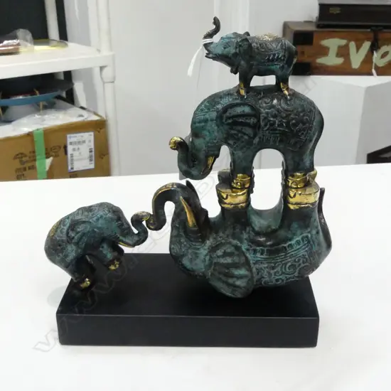BRASS ELEPHANT SCULPTURE H.240mm