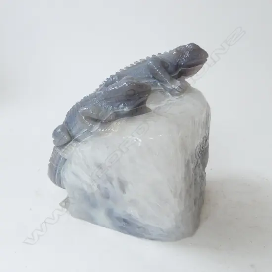 CARVED AGATE? PAIR LIZARDS  H.150mm