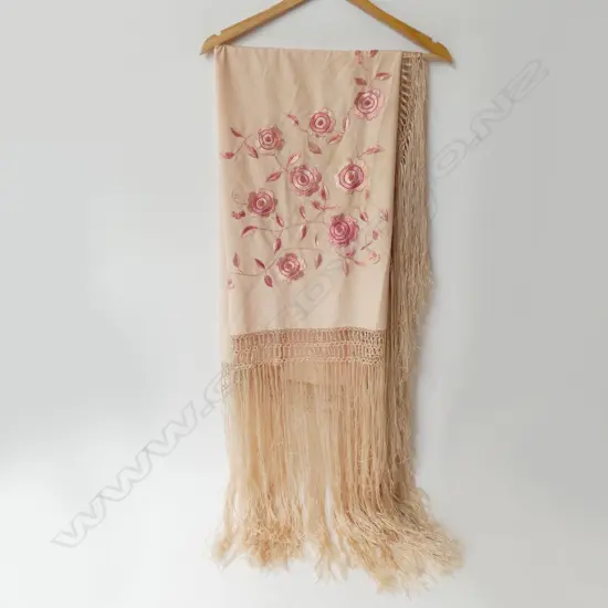 ANTIQUE SHAWL w. PINK FLORAL EMBROIDERY