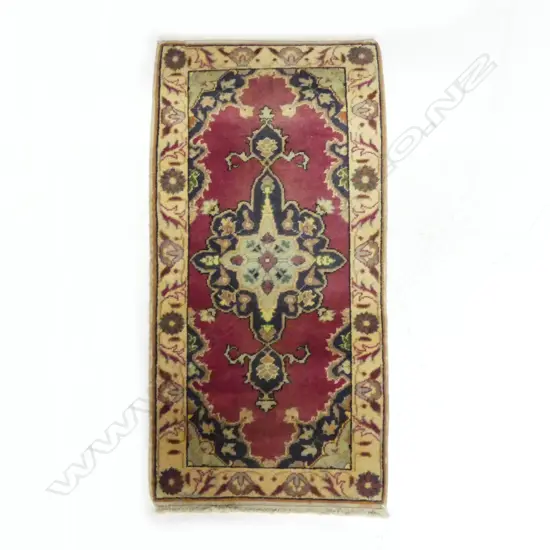 SMALL PERSIAN HAND KNOTTED RUG PINK & IVORY TONES L1000 W500MM