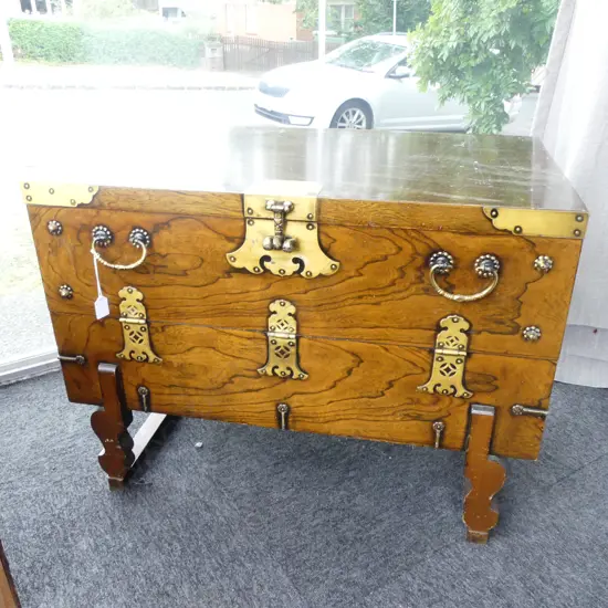 Modern oriental trunk W.800mm