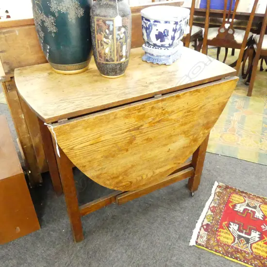 OAK GATE LEG DROP SIDE TABLE