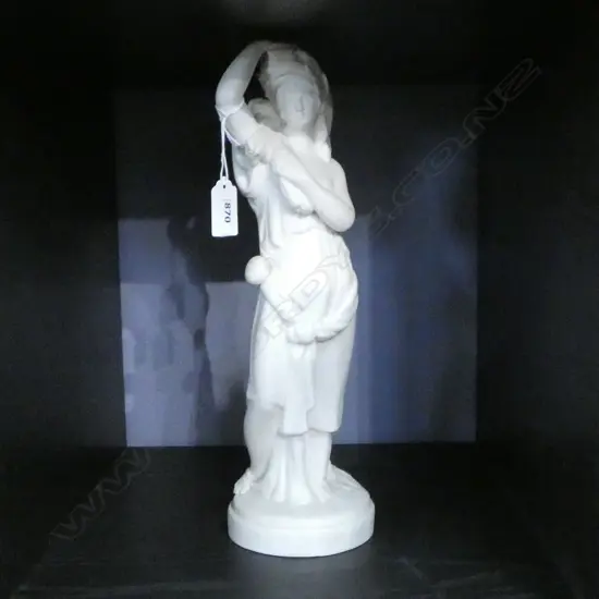 PARIAN WARE WOMAN H.340mm