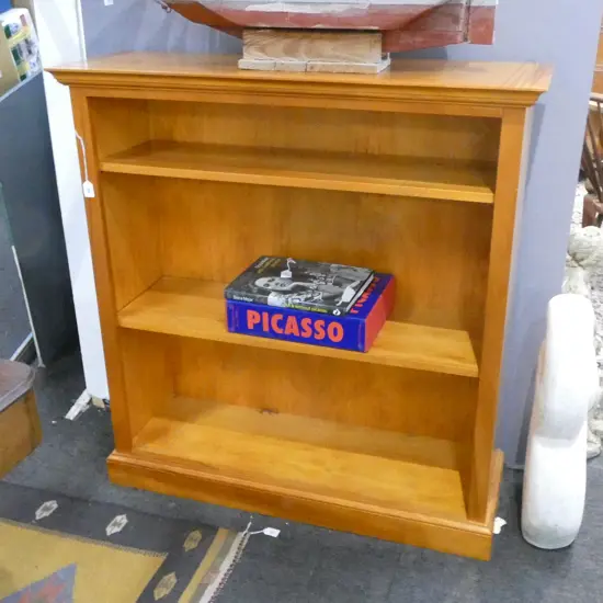 RIMU BOOKCASE 1000x330x1040mm