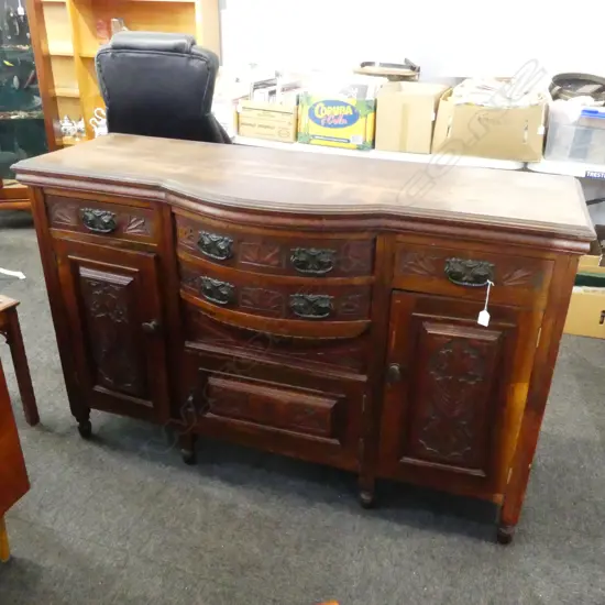 VICTORIAN POT BELLIED SIDEBOARD