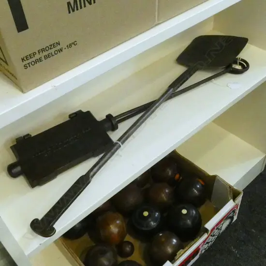 1459/1553  VINTAGE CAST IRON OVEN SPATULAR L760MM & WAFFLE IRON L640