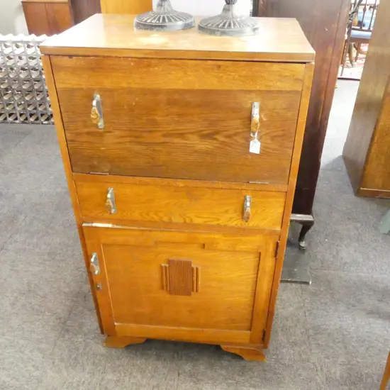 VINTAGE OAK DRINKS CABINET 630x430x1140mm