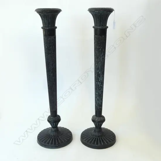 2 BLACK METAL CANDLE STICKS H.610mm