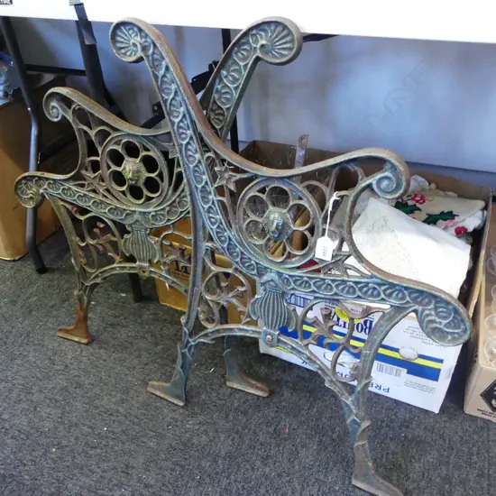 PR CAST IRON BENCH SEAT ENDS