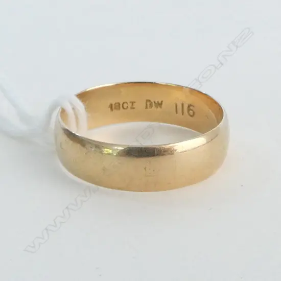 18ct YELLOW GOLD RING 4.24gms SIZE S