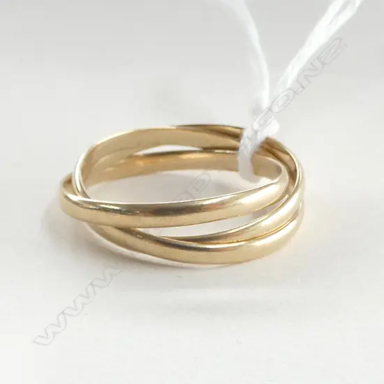 9CT GOLD RUSSIAN WEDDING RING 2.77gm size O