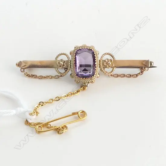 EDWARDIAN 9ct GOLD & AMETHYST EUTRUSCAN STYLE BROOCH 3.5gms