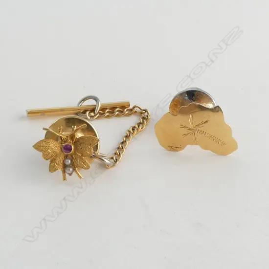 2 18CT GOLD PINS 1.9G