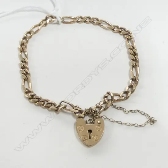 9ct GOLD FLAT CURB LINK BRACELET 6.88gms