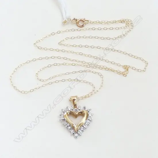 10CT GOLD DIAMOND HEART PENDANT WITH FINE 10CT CHAIN 1.41gm